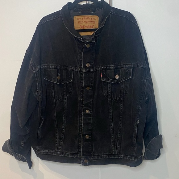 Levi's Men's Dark Denim Jacket - Picture 1 of 8